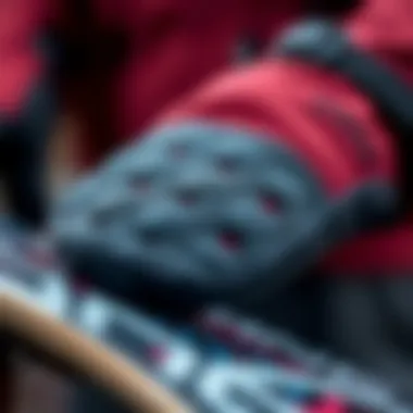 Insulation Technology of Dakine Lotus Mittens Close-up of insulation technology used in Dakine Lotus Mittens